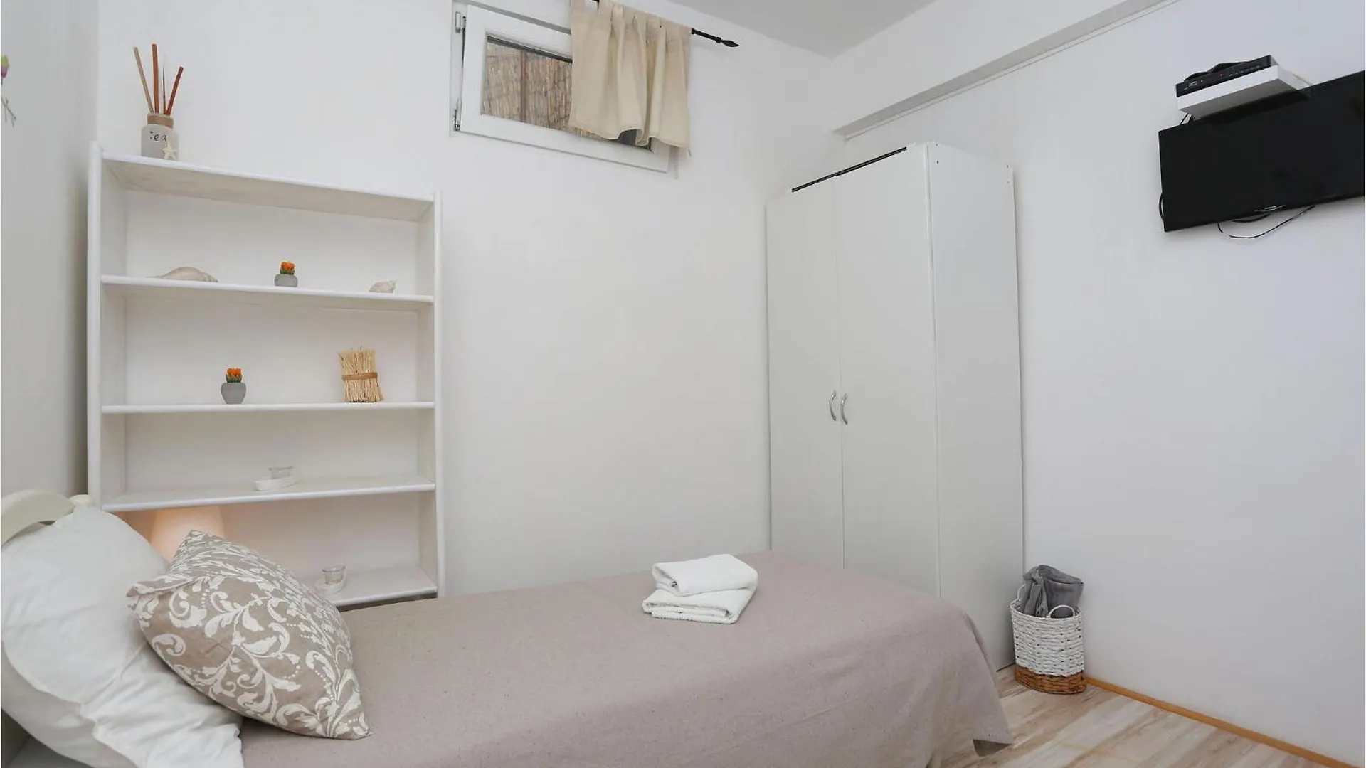 Nice Home In Ripenda Verbanci With Kitchen Ripenda Kras Holiday home